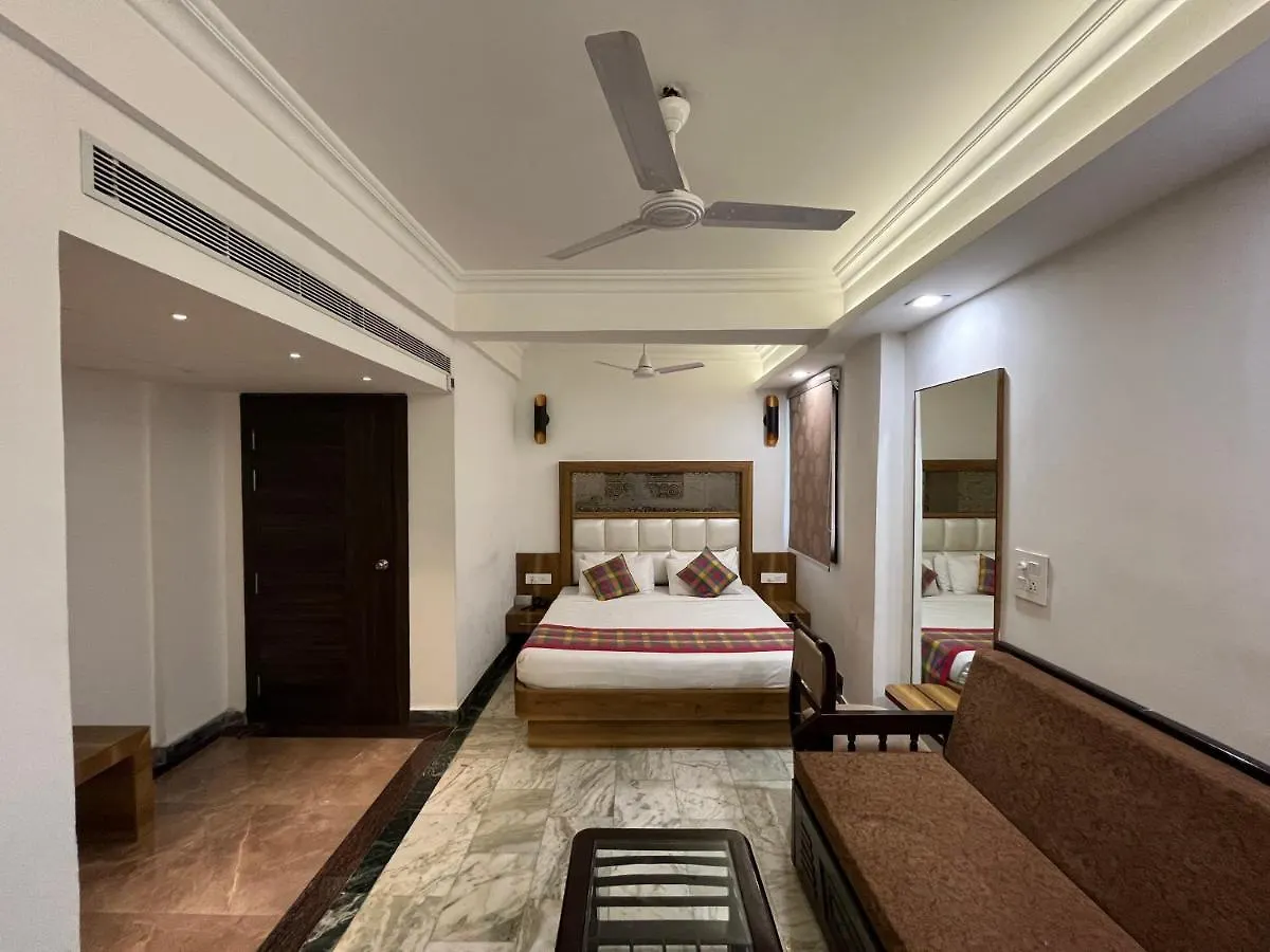 Hotel Moti Palace Agra   Agra (Uttar Pradesh)