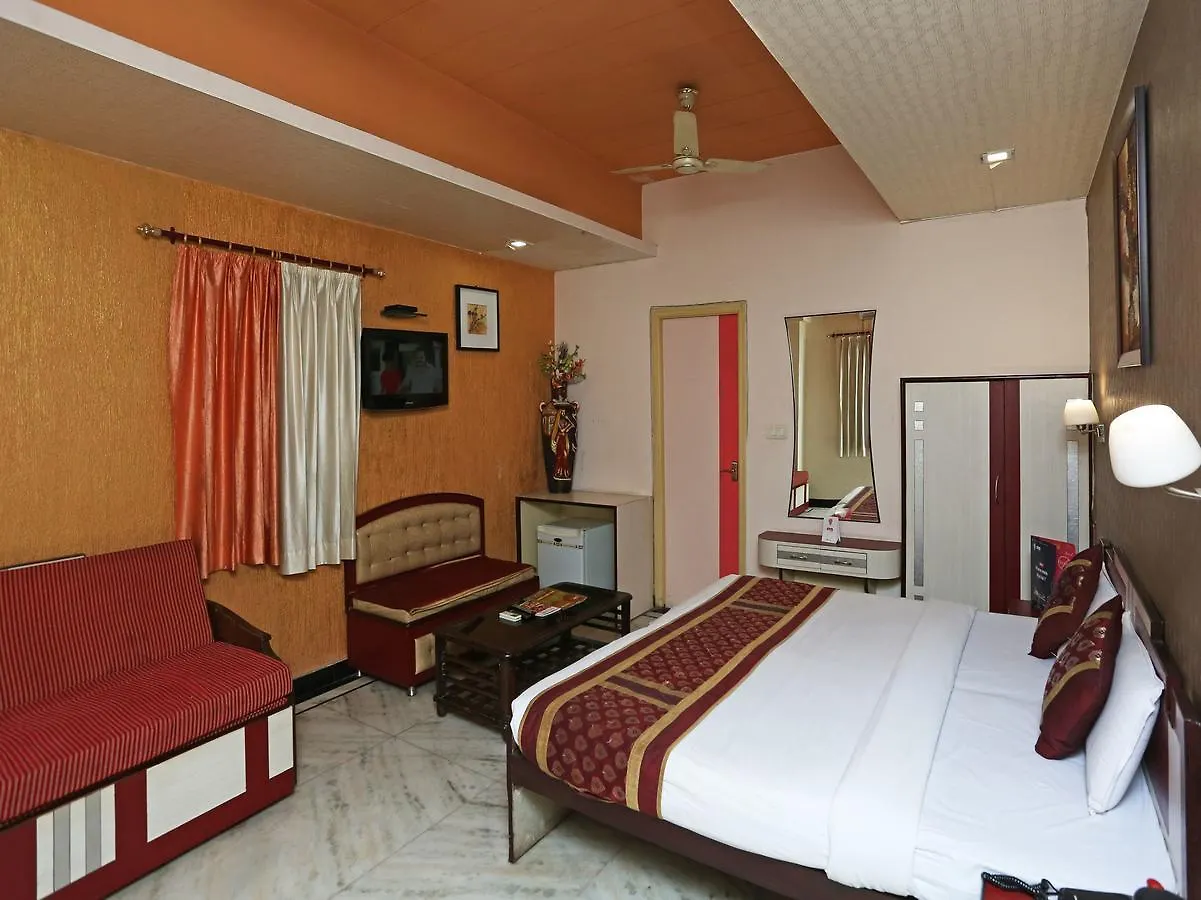 Hotel Moti Palace Agra   Agra (Uttar Pradesh)