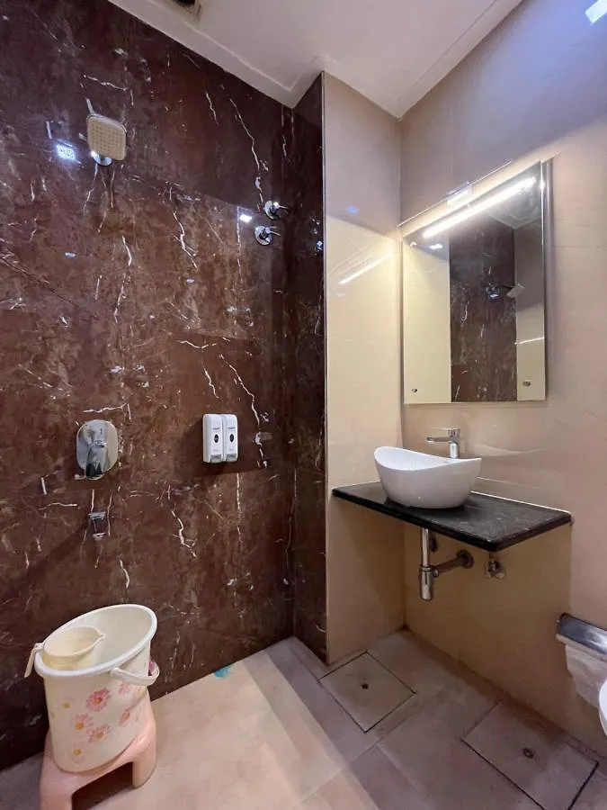 Hotel Moti Palace Agra   Agra (Uttar Pradesh)